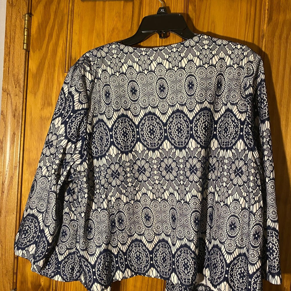 Lightweight Jacket - Picture 5 of 5